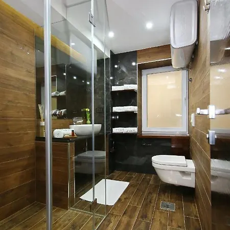 Deluxe Dino & By Adex Travel *