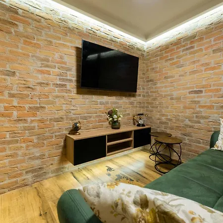 Deluxe Dino & Задар