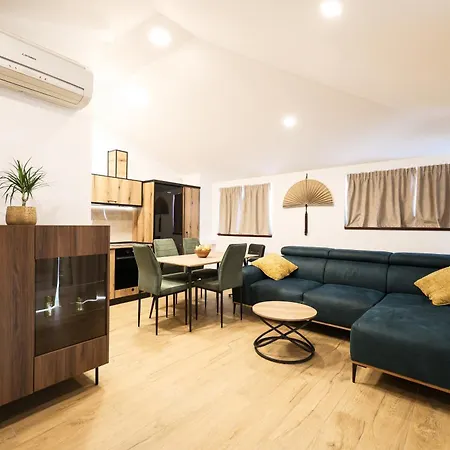 Apartment Deluxe Dino & By Adex Travel Zadar