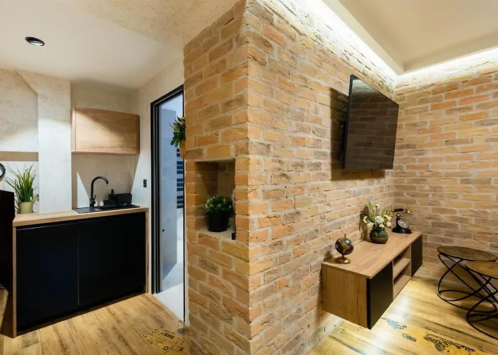 Апартаменты Deluxe Dino & *